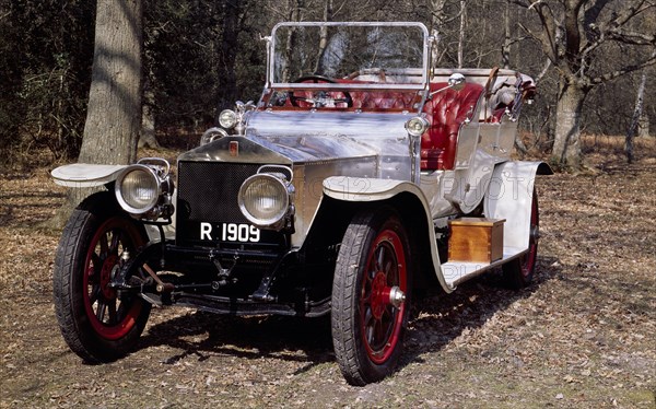 1909 Rolls-Royce Silver Ghost. Artist: Unknown