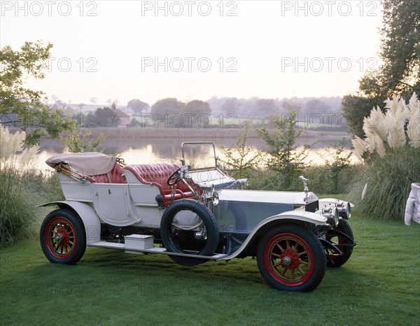 1909 Rolls-Royce Silver Ghost. Artist: Unknown