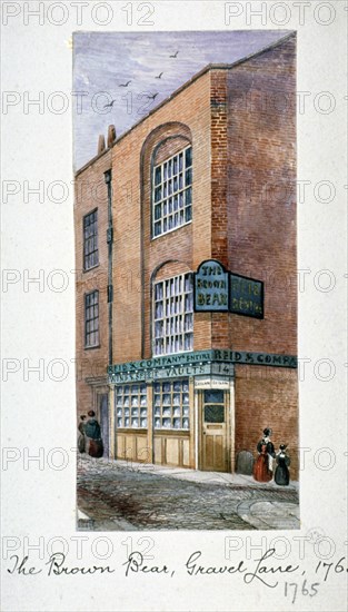 View of the Brown Bear Tavern, Gravel Lane, Houndsditch, City of London, c1825. Artist: Anon