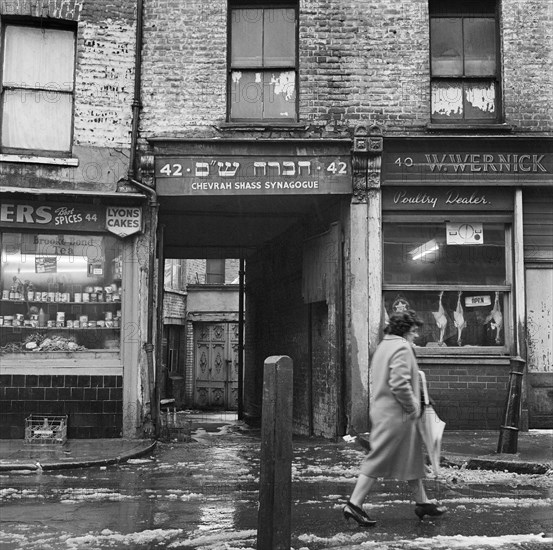 Chevrah Shass Synagogue, Whitechapel, London, 1946-1959