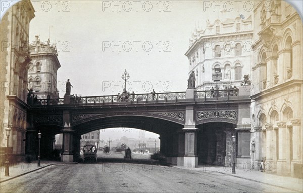 View of Holborn Viaduct from Farringdon Street, looking north, City of London, 1870. Artist: Henry Dixon