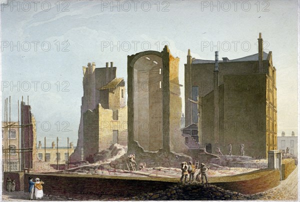 Ruined building, Commercial Road, Stepney, London, 1820. Artist: Robert Blemmell Schnebbelie