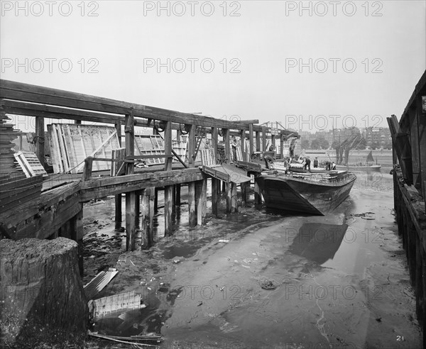 Hampton & Sons Ltd munition works, 43 Belvedere Road, Lambeth, London, July 1916