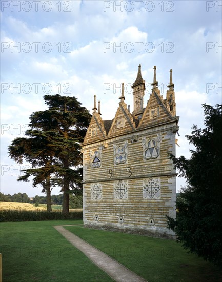 Rushton Triangular Lodge, Northamptonshire