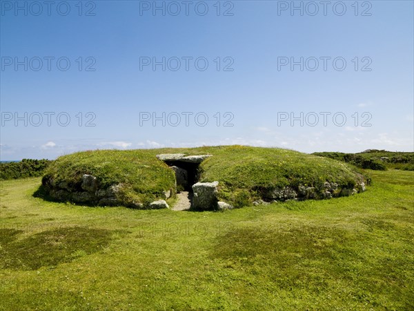 Porth Hellick Down burial chamber, St Mary's, Isles of Scilly, Cornwall, 2009