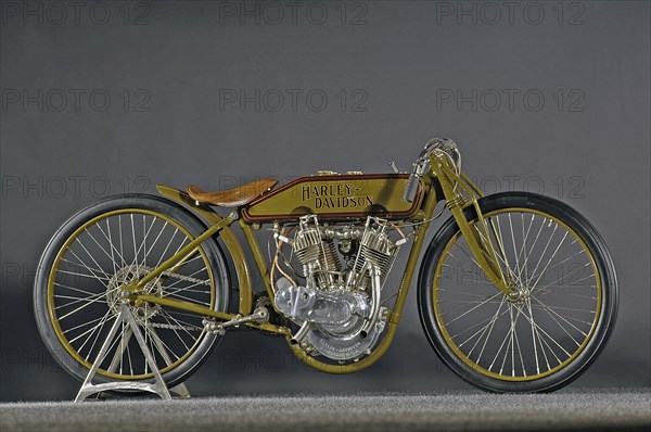 Harley Davidson Board track racer 1921. Artist: Simon Clay.