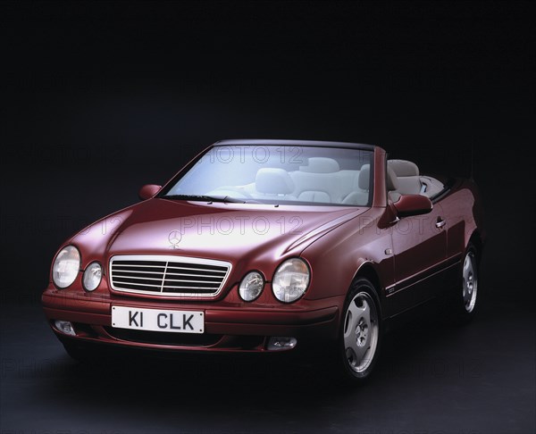 1999 Mercedes Benz CLK 320 cabriolet. Artist: Unknown.