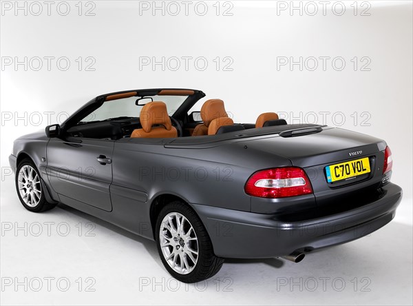 2004 Volvo C70. Artist: Unknown.