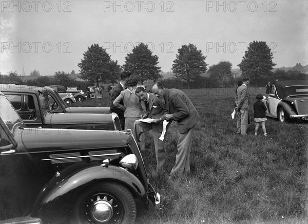 Standard Car Owners Club Gymkhana, 8 May 1938. Artist: Bill Brunell.