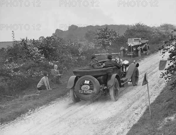 Bentley of SB Harris taking part in the North West London Motor Club Trial, 1 June 1929. Artist: Bill Brunell.