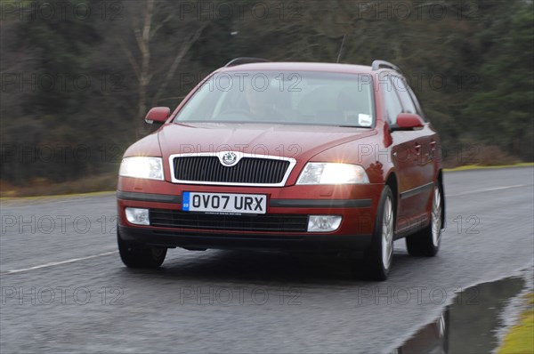 2007 Skoda Octavia estate. Artist: Unknown.