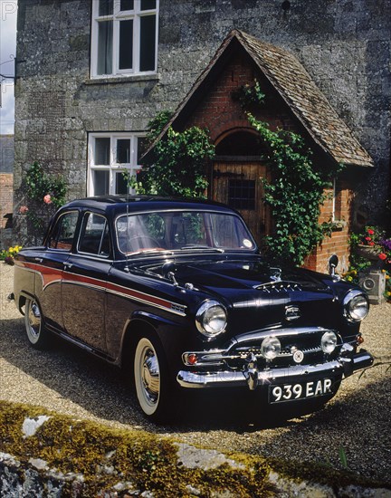 1958 Austin A95 Westminster Artist: Unknown.