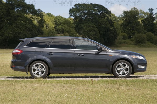 2009 Ford Mondeo Tdci Estate Artist: Unknown.