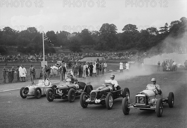 Austin 7 of WD Castello, Alta of Eric Winterbottom and MG K3 racing at Crystal Palace, London, 1939. Artist: Bill Brunell.