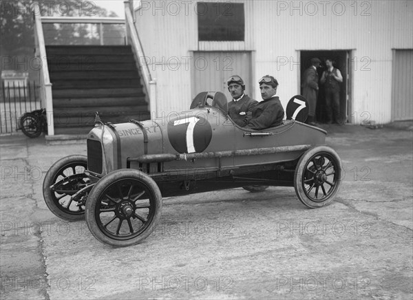 W Bickell in his Singer at the JCC 200 Mile Race, Brooklands, Surrey, 1921. Artist: Bill Brunell.