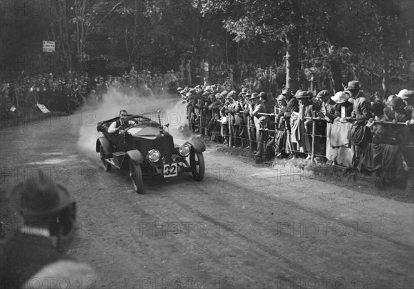 Vauxhall 30/98 open tourer competing in the MAC Shelsley Walsh Hillclimb, Worcestershire, 1923. Artist: Bill Brunell.