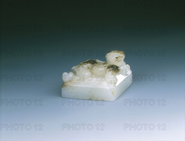 Jade square seal with kui dragon finial, early Six Dynasties period or earlier, China, c220-589. Artist: Unknown