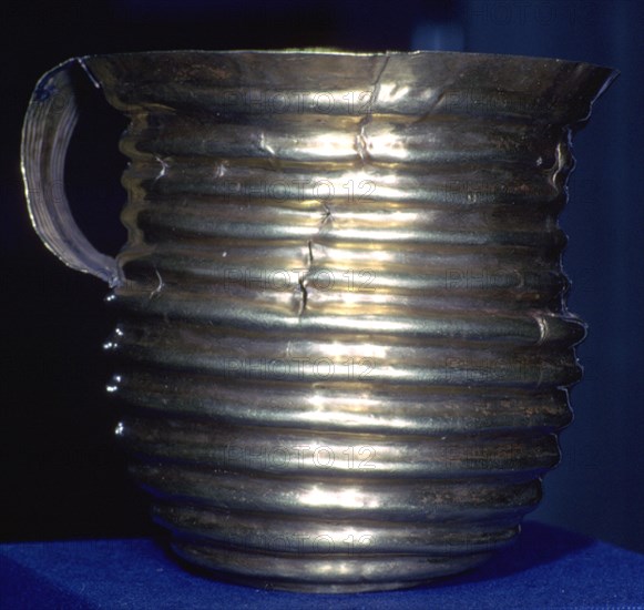 The Rillaton Gold Cup, Early Bronze Age, 1700-1500BC. Artist: Unknown