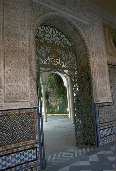 View of the garden of the Casa di Pilatos, 15th century. Artist: Unknown