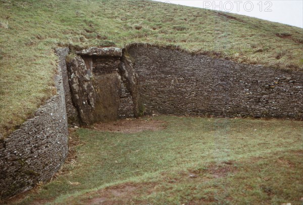 Long Barrow of Belas Knap, near Winchcombe, Gloucestershire, 20th century. Artist: CM Dixon.