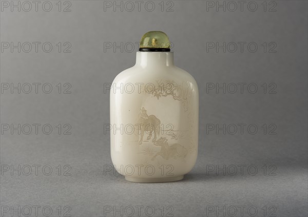 White glass snuff bottle, China, Qing dynasty, 1644-1911. Creator: Unknown.