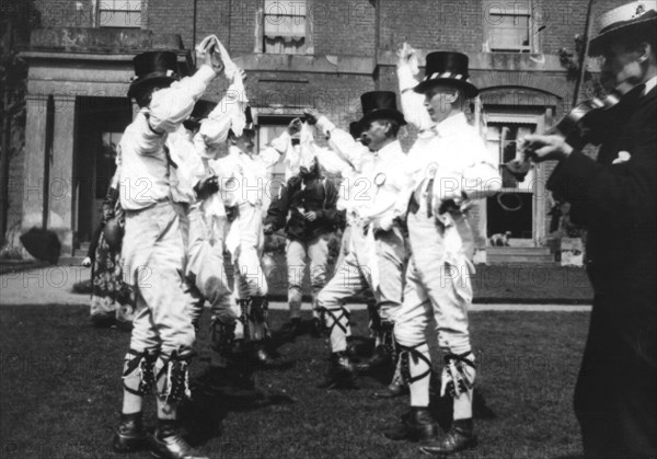 Bidford Morris Dancers, Redditch, Worcestershire, 2 June 1906.  Artist: Cecil Sharp