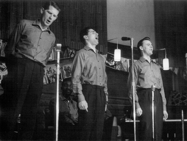 The Spinners, Cecil Sharp House, London, c1960s. Artist: Eddis Thomas