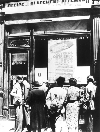 Citizens of Paris outside a German labour recruitment office, 1940-1944. Artist: Unknown