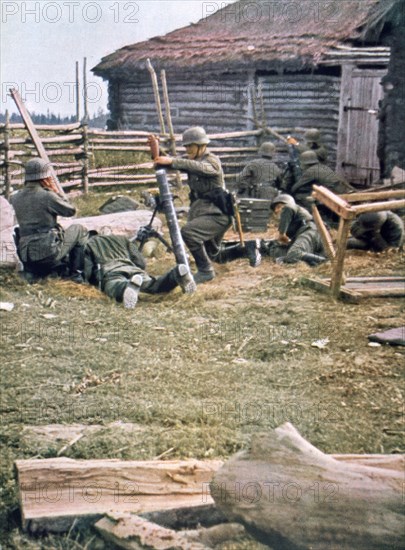 German paratroops using mortars, Russia, 1943. Artist: Unknown