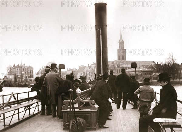 Ferry passengers, Laandam, 1898.Artist: James Batkin