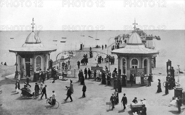 The pier, Worthing, West Sussex, c1900s-c1920s. Artist: Unknown