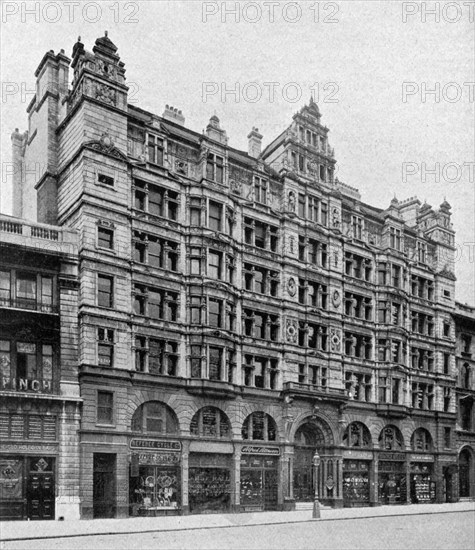 Holborn front of the Birkbeck Bank, London, 1904. Artist: Unknown