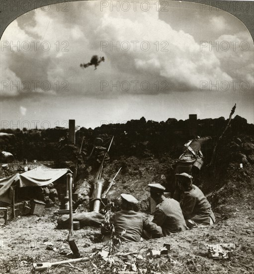 Mortars in the trenches, World War I, 1914-1918.Artist: Realistic Travels Publishers