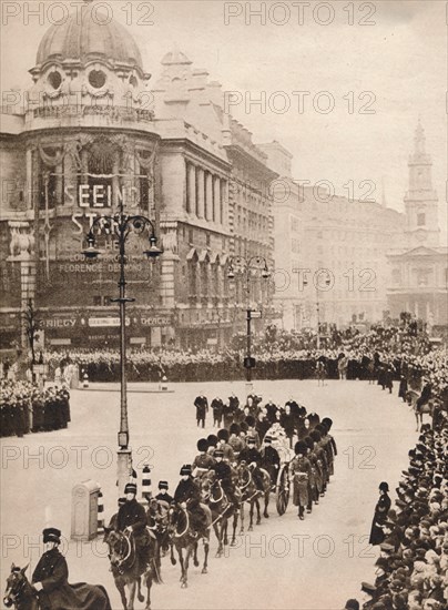 'The moving simplicity of King George's last journey through London', 1936. Artist: Unknown.