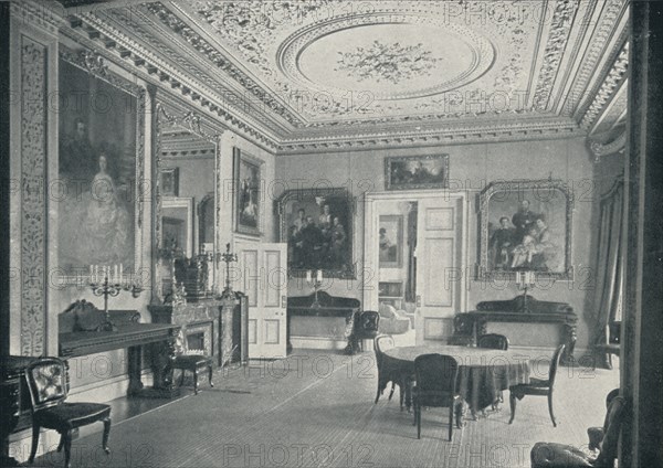 'The Queen's Dining Room at Osborne House', c1899, (1901). Artist: HN King.