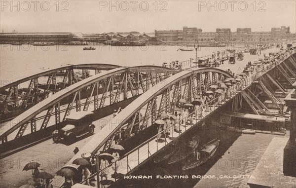 'Howrah Floating Bridge, Calcutta', c1905. Artist: Unknown.