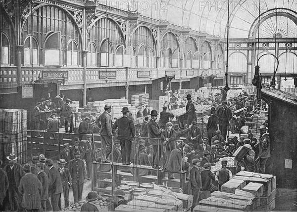 Fruit auctions at Covent Garden Market, London, c1901 (1901). Artist: Unknown.