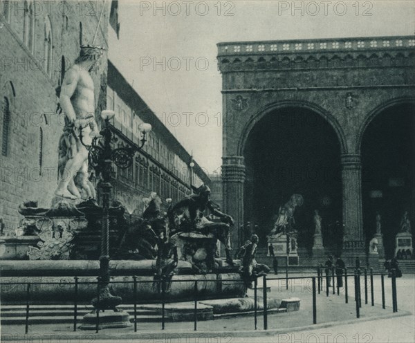 Fountain of Neptune by Bartolomeo Ammanati and the Loggia dei Lanzi, Florence, Italy, 1927. Artist: Eugen Poppel.