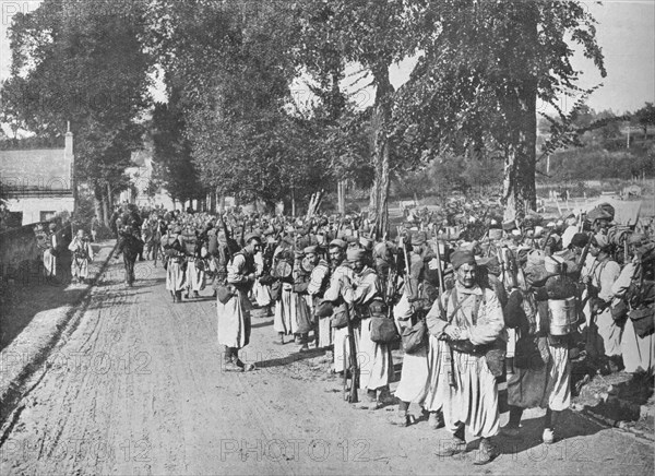 'Turcos waiting for the order to advance', 1914. Artist: Unknown.