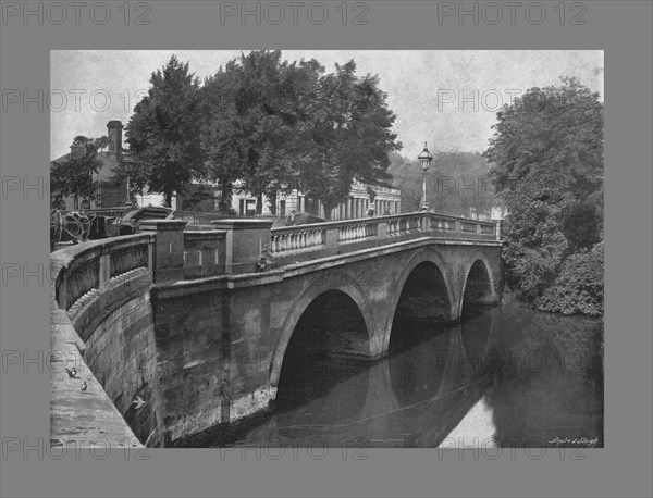 Leamington Bridge, c1900. Artist: Valentine & Sons.