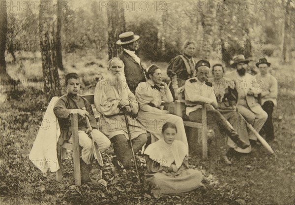 Russian author Leo Tolstoy with guests, Yasnaya Polyana, near Tula, Russia, 1895.  Artist: Sophia Tolstaya