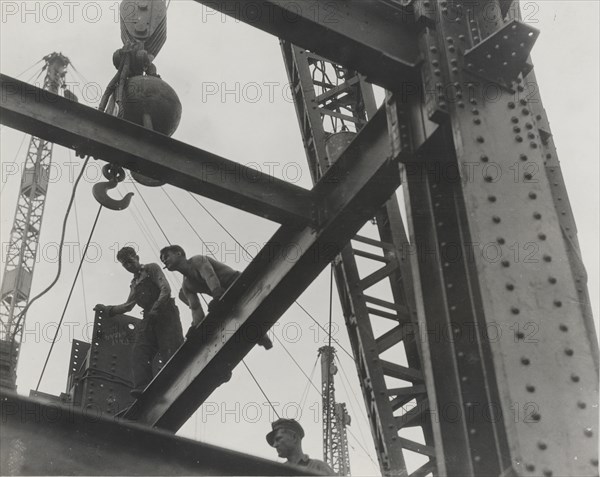 Workers at the Construction of Empire State Building, 1932.