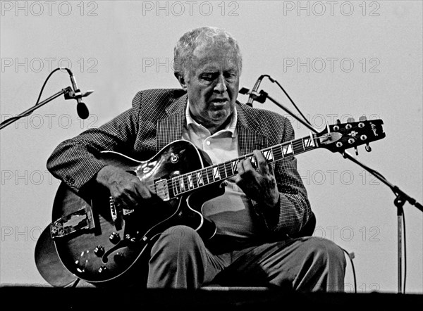 Herb Ellis, Capital Jazz, Knebworth, July 1982. Artist: Brian O'Connor.