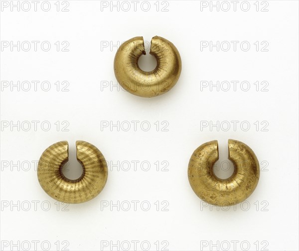 Gold penannular rings, Late Bronze Age (Britain), c1150-800BC. Artist: Unknown.