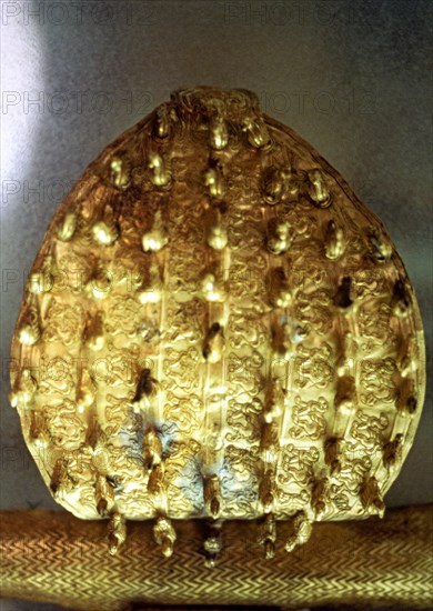 Gold Fibula round shaped, from the Regolini Galassi tomb.