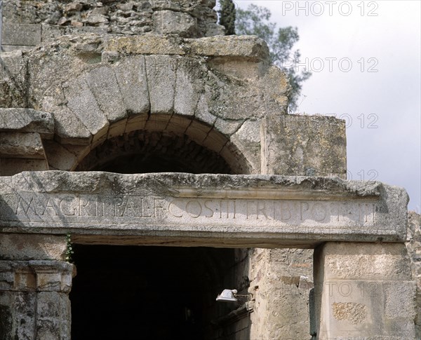 Roman Theatre of Mérida, founding date on the entrance arch of one of the 'Parodos' in times of M?