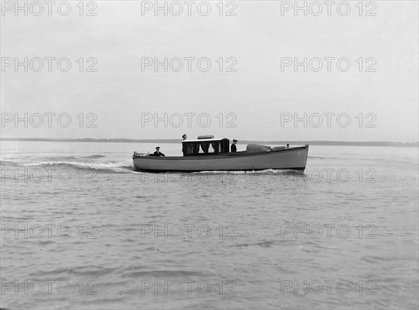 Mitcham cabin cruiser, 1914. Creator: Kirk & Sons of Cowes.