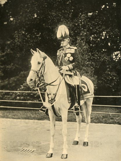 Earl Roberts on his Favourite White Arab "Vonolel"', c1898, (1901).