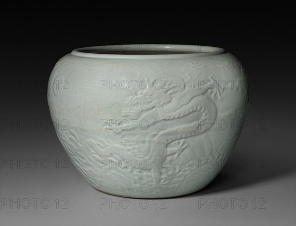 Jardiniere with Dragon in Waves, 1662-1722. Creator: Unknown.