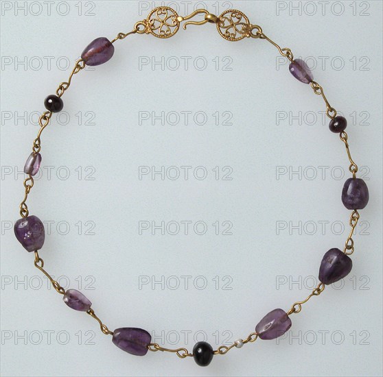 Gold Necklace with Amethysts, Glass Beads, and a Pearl, Byzantine, 500-700.